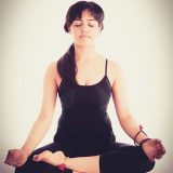 Ardha Padmasana – postura de medio loto y variantes.