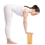 Los giros y vueltas del yoga benefician a los pacientes con escoliosis